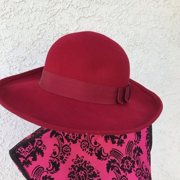 Vintage red Lancaster bow wool hat - Picture 2 of 4